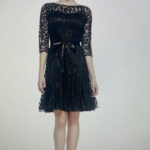 Rickie Freeman For Teri Jon 3/4 sleeve lace overlay cocktail dress